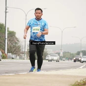 Runner Photo 8560959