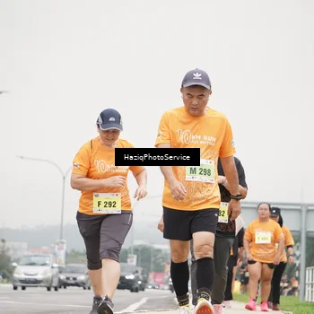 Runner Photo 8561010