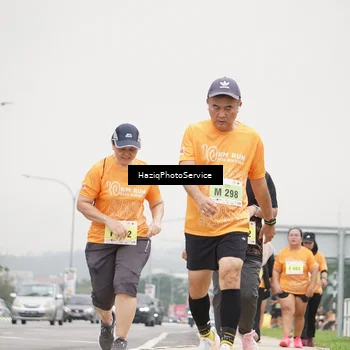 Runner Photo 8561033