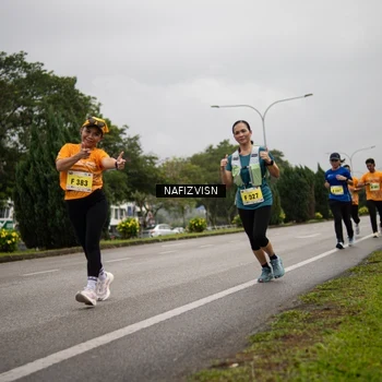 Runner Photo 8561039