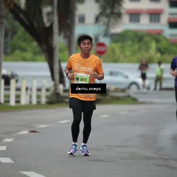 Runner Photo 8561043