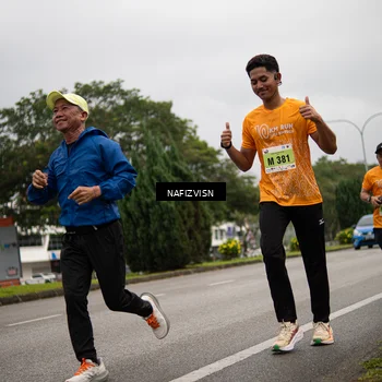 Runner Photo 8561067