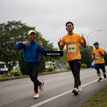 Runner Photo 8561070