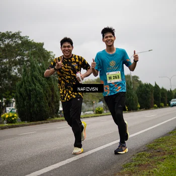 Runner Photo 8561104