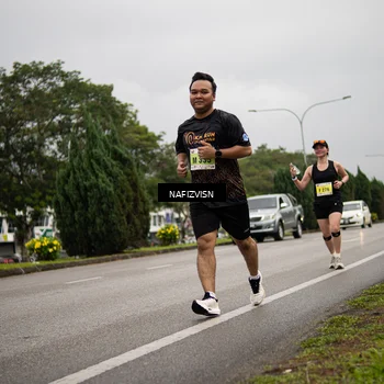 Runner Photo 8561107