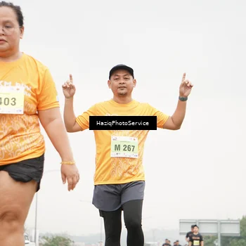 Runner Photo 8561131