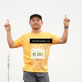 Runner Photo 8561153