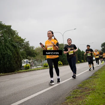 Runner Photo 8561413