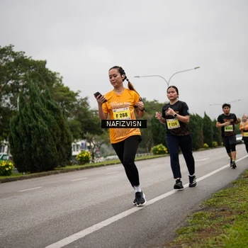 Runner Photo 8561419