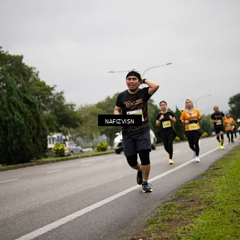 Runner Photo 8561426