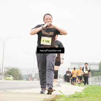 Runner Photo 8561474