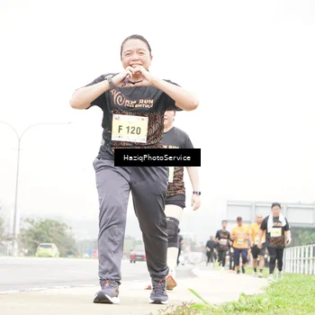 Runner Photo 8561484