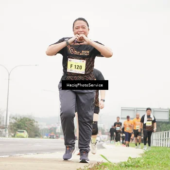 Runner Photo 8561492