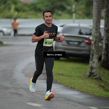 Runner Photo 8561605
