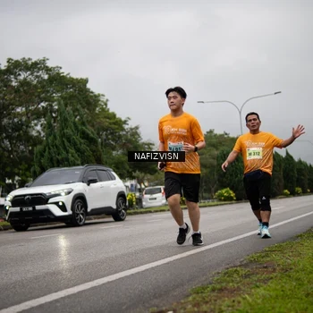 Runner Photo 8561705