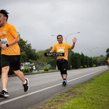 Runner Photo 8561707