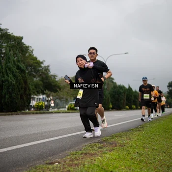 Runner Photo 8561773