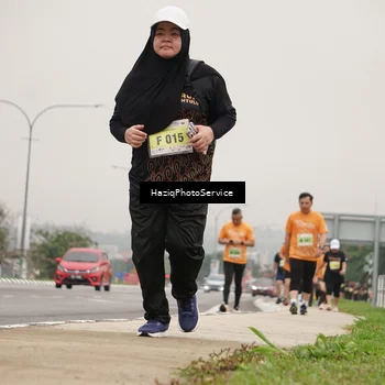 Runner Photo 8561913