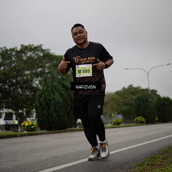 Runner Photo 8562020