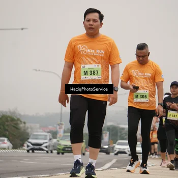 Runner Photo 8562038