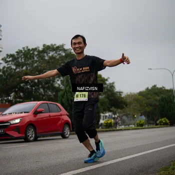 Runner Photo 8562039