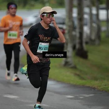 Runner Photo 8562087