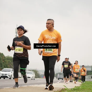 Runner Photo 8562122