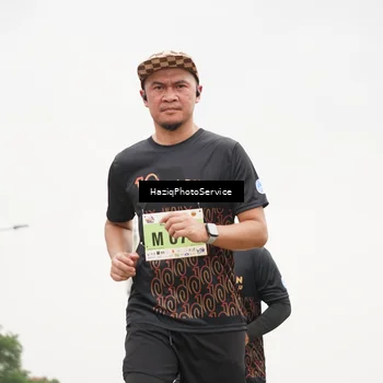 Runner Photo 8562267