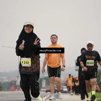 Runner Photo 8562311