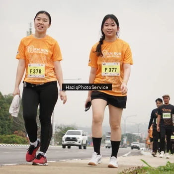 Runner Photo 8562316