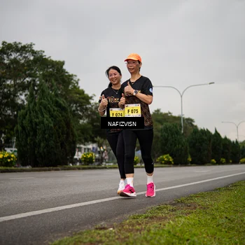 Runner Photo 8562354