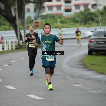 Runner Photo 8562505