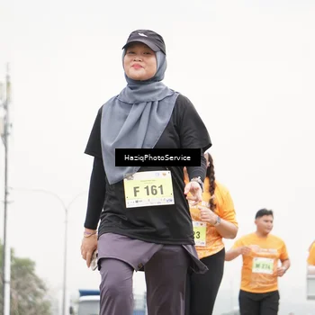Runner Photo 8562696