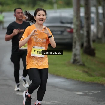 Runner Photo 8562906