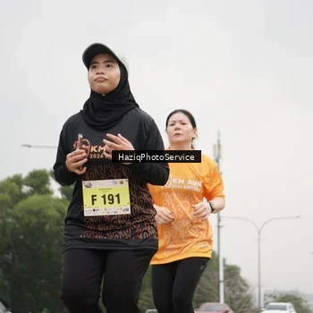 Runner Photo 8562947