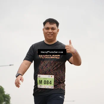 Runner Photo 8563025