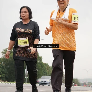 Runner Photo 8563062