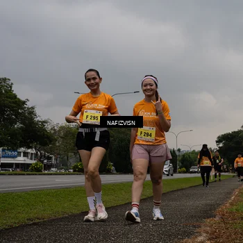 Runner Photo 8563153