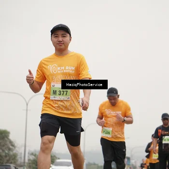 Runner Photo 8563160