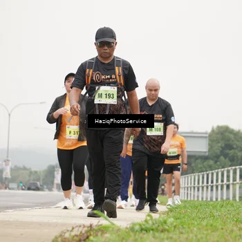 Runner Photo 8563188
