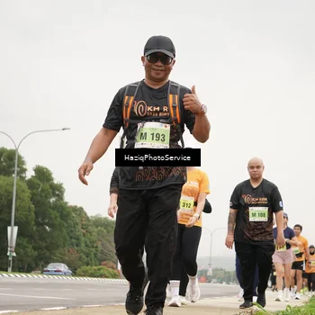 Runner Photo 8563194