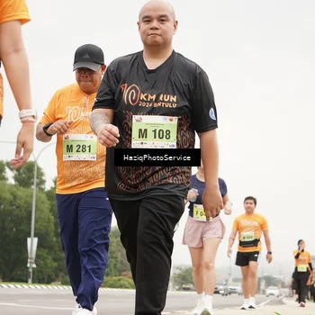 Runner Photo 8563301
