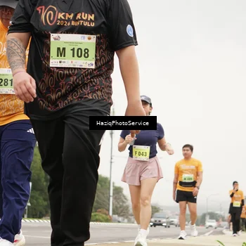 Runner Photo 8563304