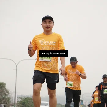 Runner Photo 8563368