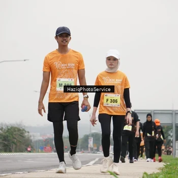 Runner Photo 8563458