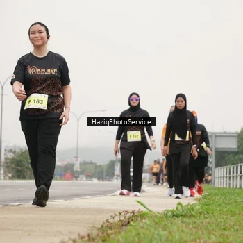 Runner Photo 8563496