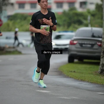 Runner Photo 8563499
