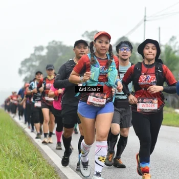 Runner Photo 8563516