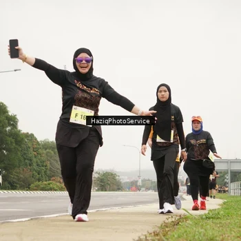 Runner Photo 8563531