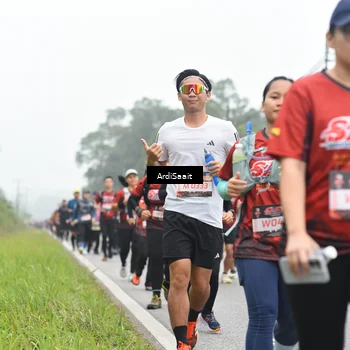 Runner Photo 8563635